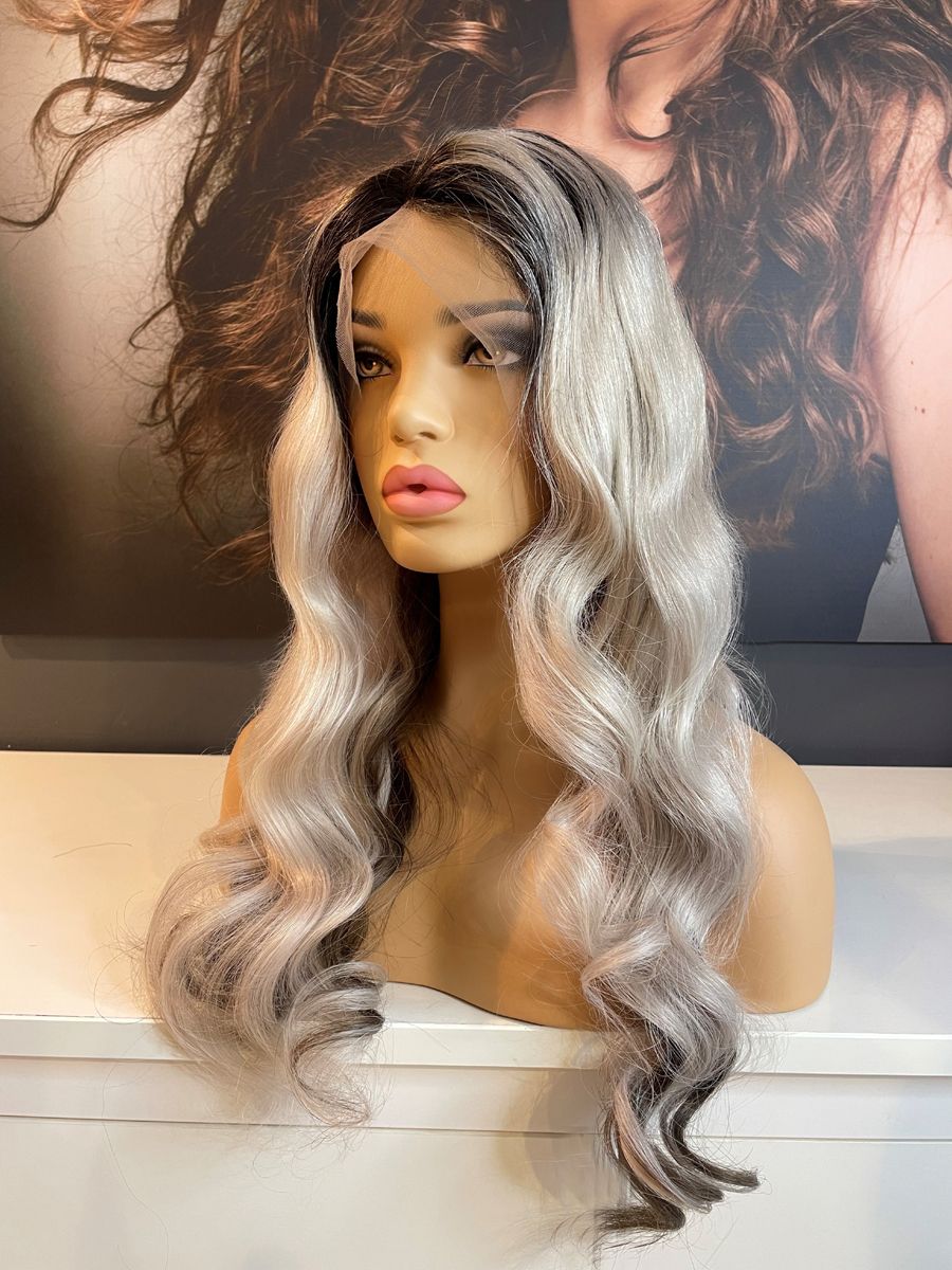 CHRISTINA – ASH BLONDE WIG WITH ROOT