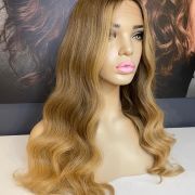 CARA – HONEY BLONDE BALAYAGE WIG