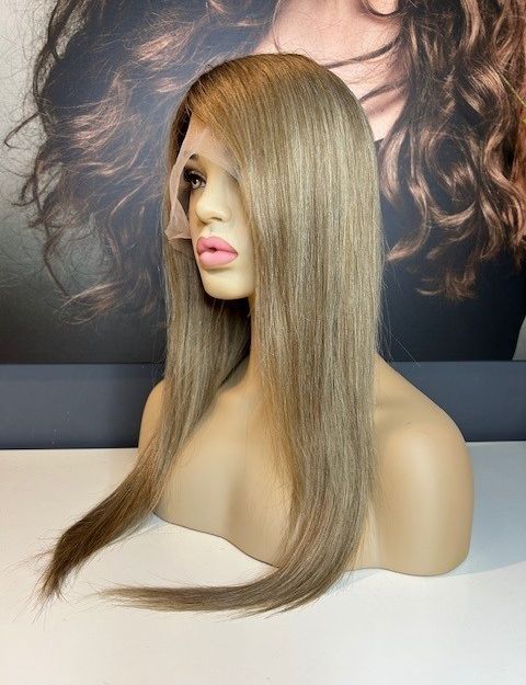 SIENNA – LONG SANDY BLONDE BALAYAGE WIG WITH ROOT