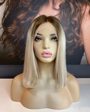 HOLLY – BLONDE ROOTED BOB WIG