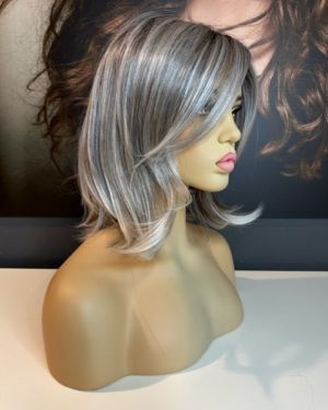 PEARL – STONE GREY WIG WITH ROOT