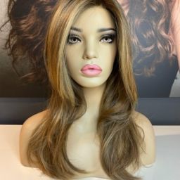 LEXI – CARAMEL BROWN WIG WITH BLONDE TONES
