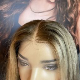 BRYONY – HONEY BLONDE WIG WITH ROOT