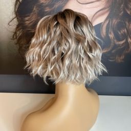 Blonde wavy bob shop wig