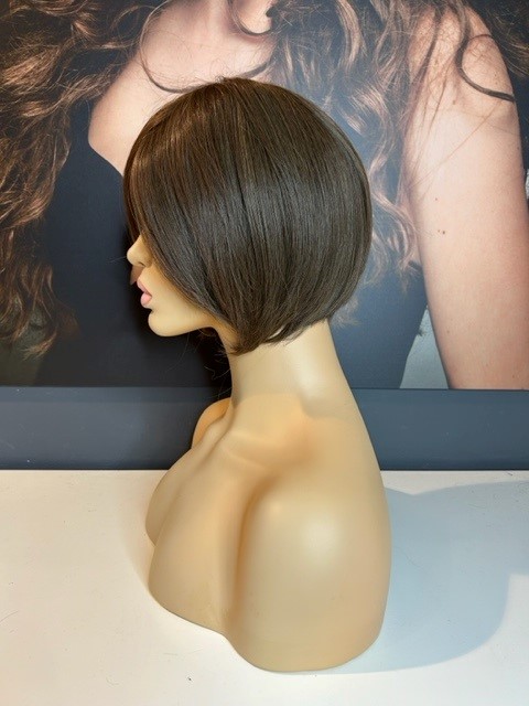 DEMI SHORT NATURAL BROWN BOB WIG