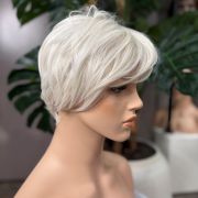 Ivy short layered blonde synthetic wig with monofilament parting and mini lace front